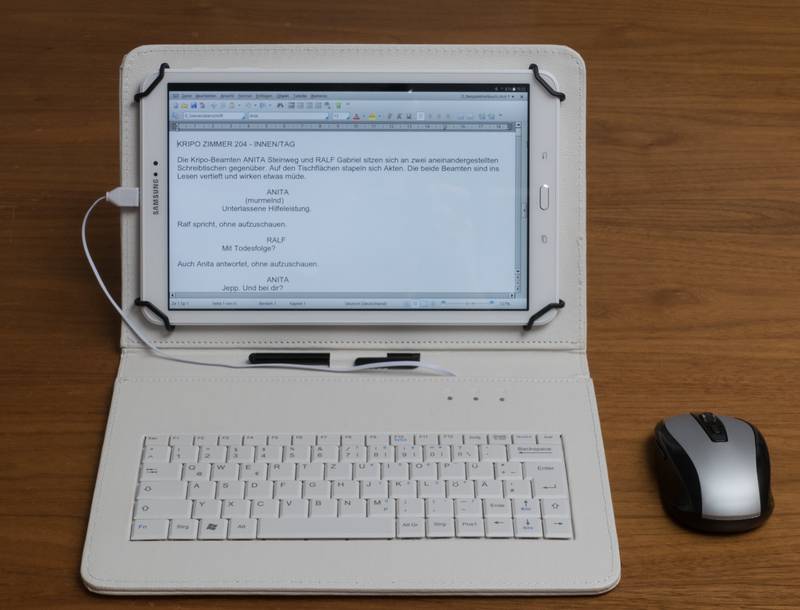 Tablet in Tastatur-Hülle